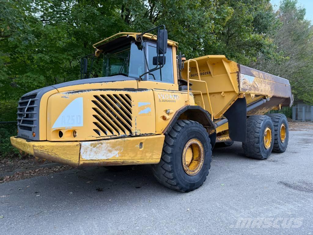 Volvo A25D 鉸接式起吊車