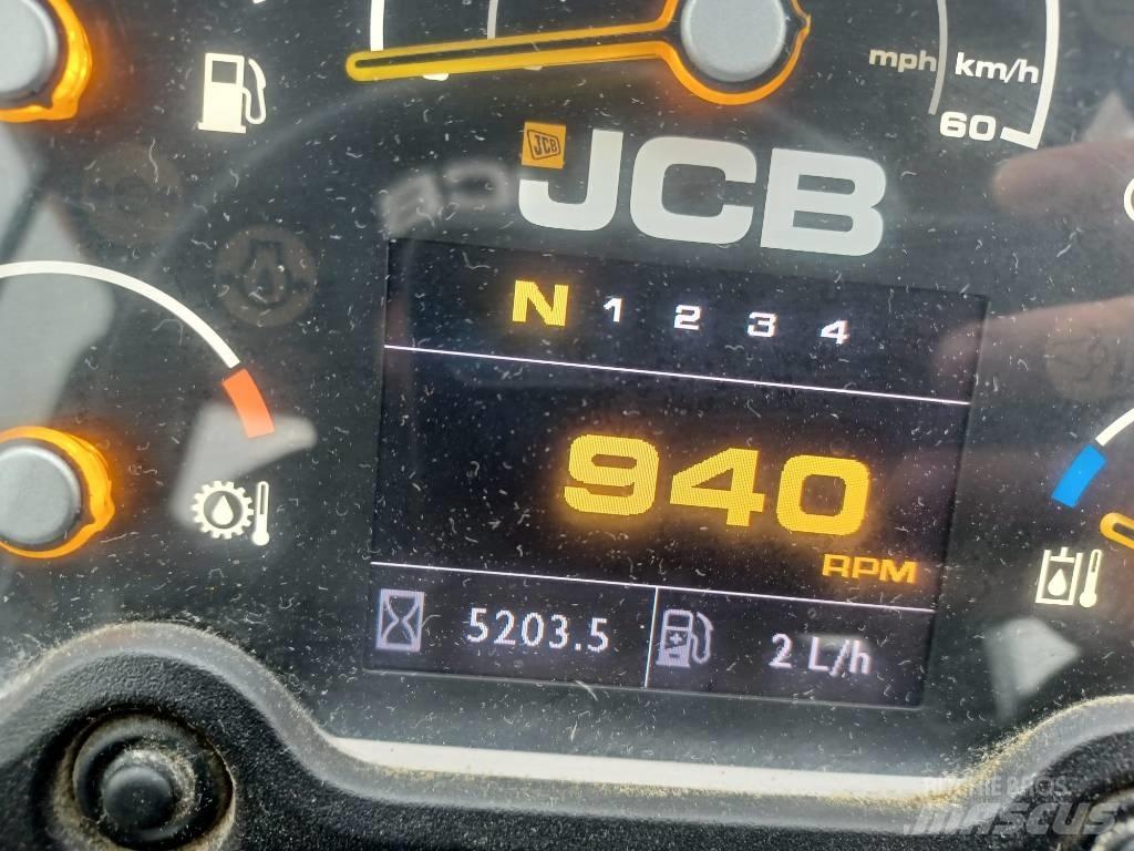 JCB 411 輪胎式裝載機