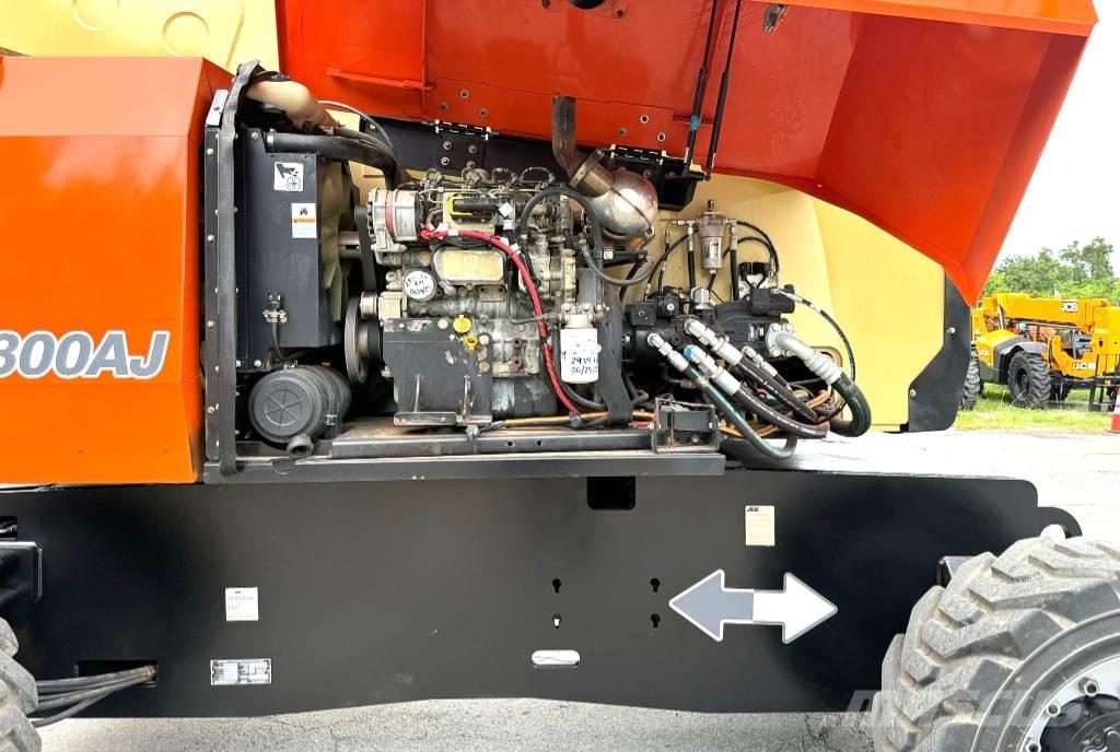 JLG 800 AJ 曲臂高空作業車