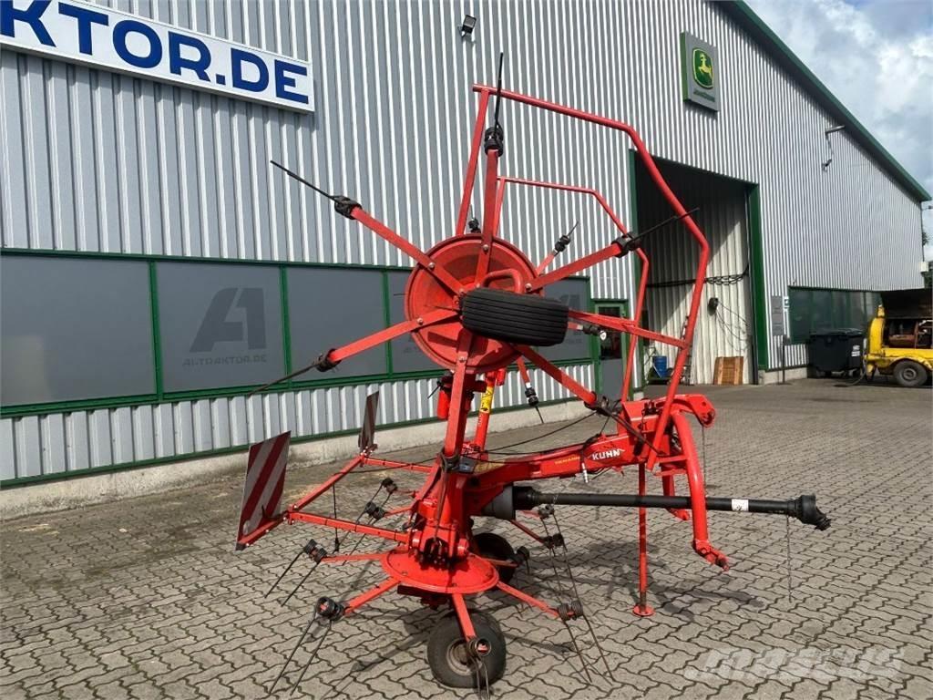 Kuhn GF 502 耙與翻草機
