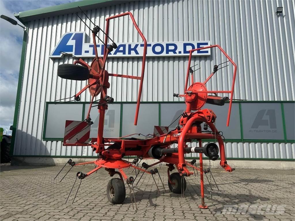Kuhn GF 502 耙與翻草機