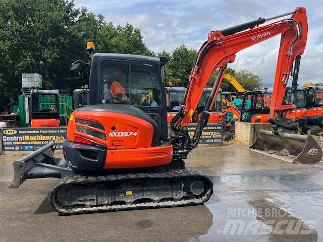 Kubota KX 057-4 小型挖土機/掘鑿機<7t(小型挖掘機)