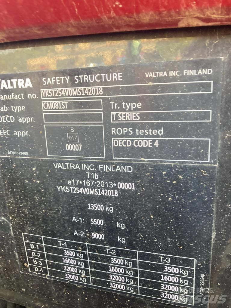 Valtra T 254 V 曳引機