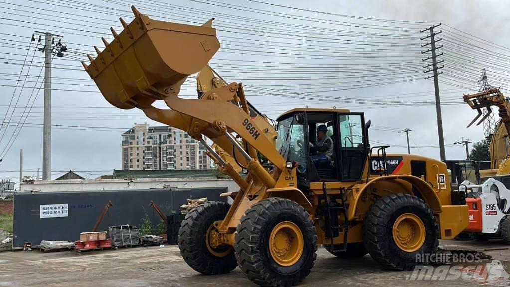 CAT 966 輪胎式裝載機