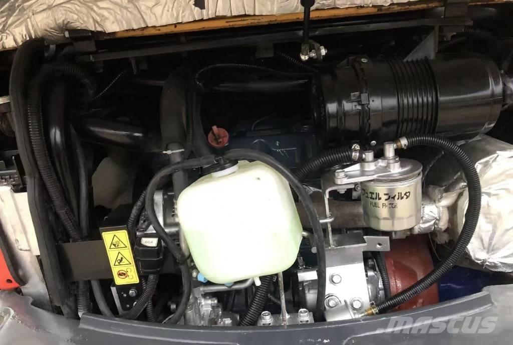 Kubota U 35 小型挖土機/掘鑿機<7t(小型挖掘機)