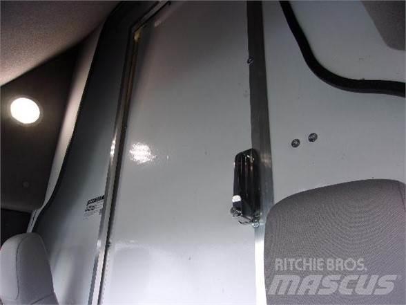 Ford E450 貨箱式卡車