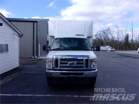 Ford E450 貨箱式卡車