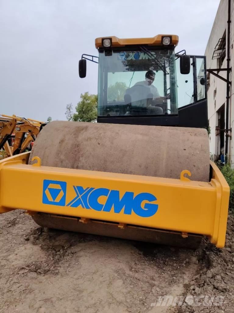 XCMG XS 223 J 單輪滾壓機