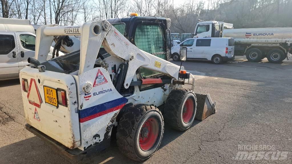 Bobcat S650 滑移轉向裝載機