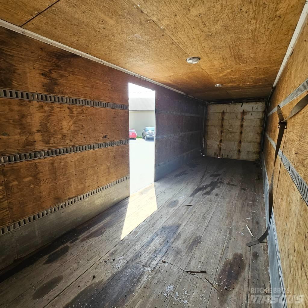 International 4400 貨箱式卡車