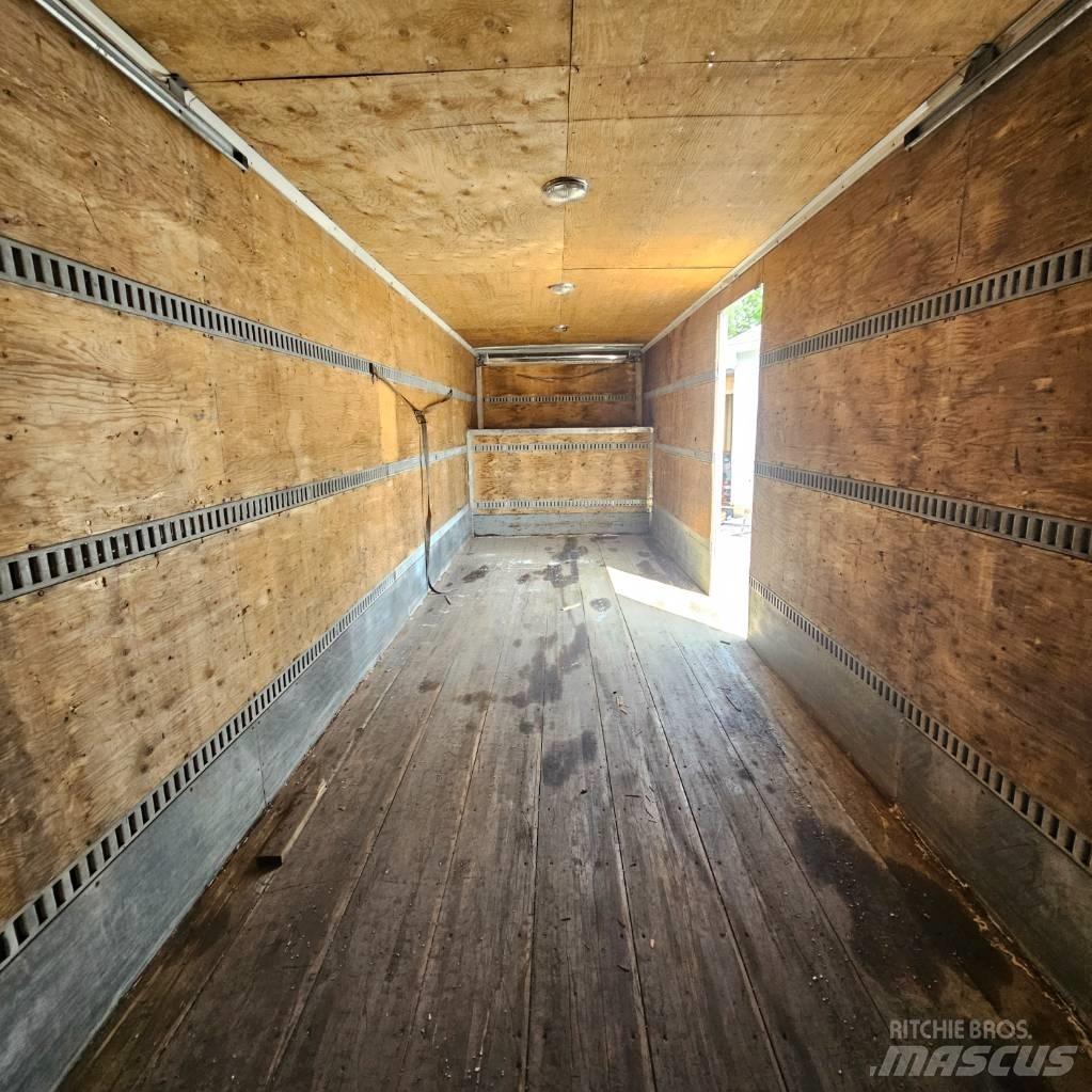 International 4400 貨箱式卡車