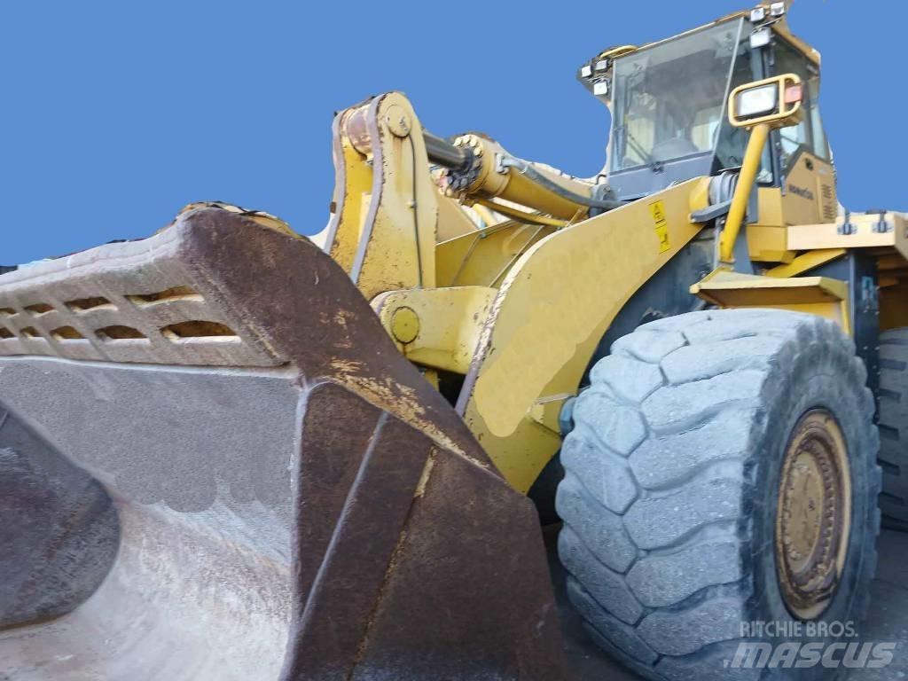 Komatsu WA 600 輪胎式裝載機