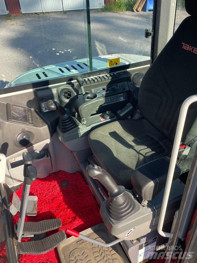 Takeuchi TB 260 小型挖土機/掘鑿機<7t(小型挖掘機)