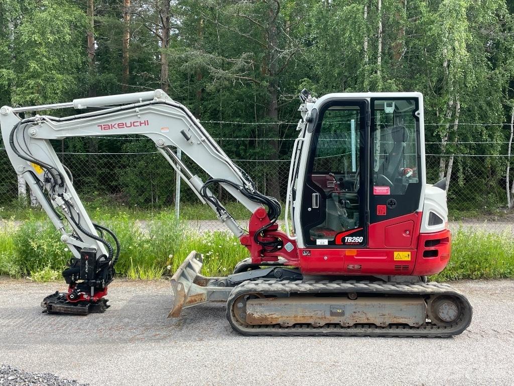 Takeuchi TB 260 小型挖土機/掘鑿機<7t(小型挖掘機)
