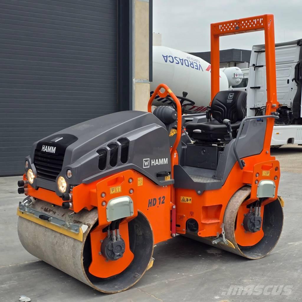 Hamm HD 12 VV 雙輪滾壓機