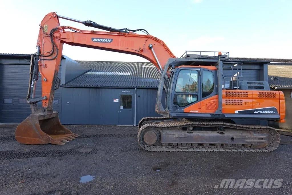 Doosan DX300LC 履帶式 挖土機/掘鑿機/挖掘機