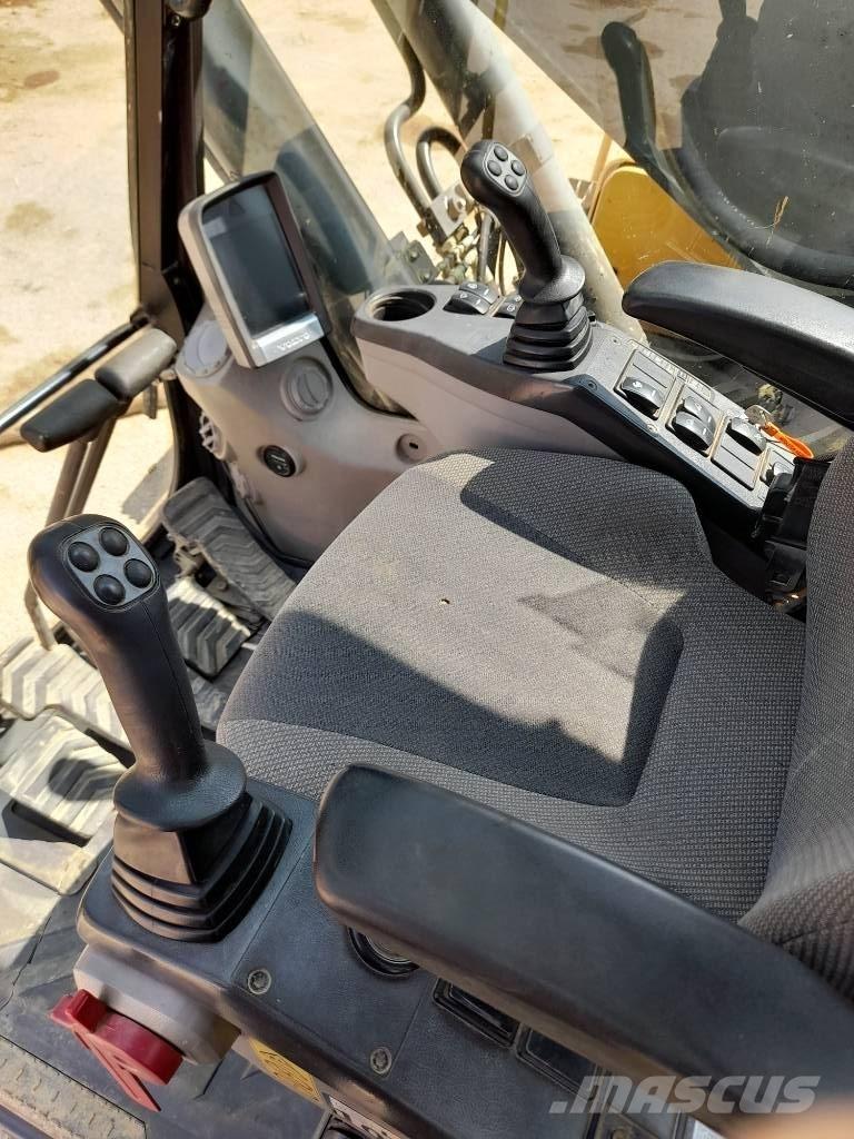 Volvo EC 250 D L 履帶式 挖土機/掘鑿機/挖掘機