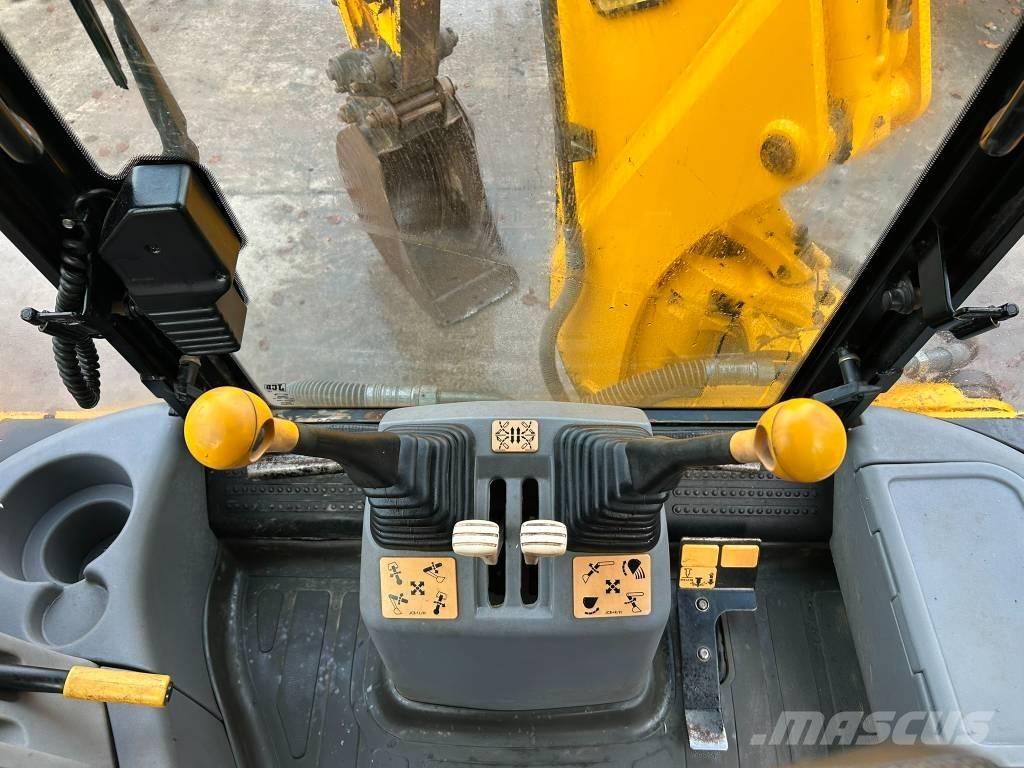 JCB 4 CX 反鏟裝載機