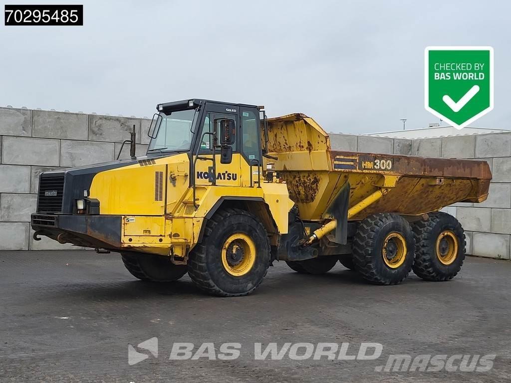 Komatsu HM300-2 鉸接式起吊車