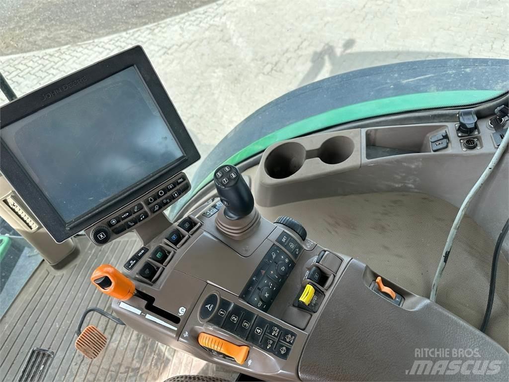 John Deere 7230R 曳引機
