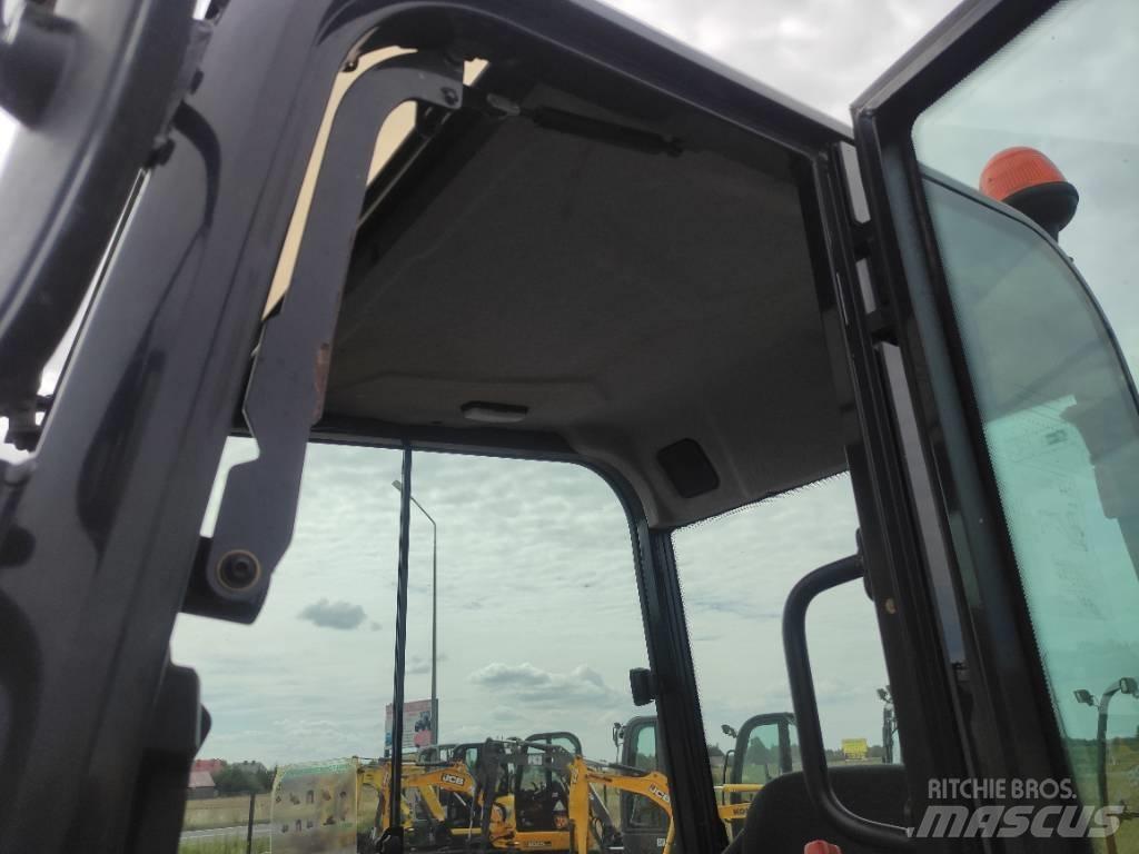 Kubota KX 027-4 小型挖土機/掘鑿機<7t(小型挖掘機)