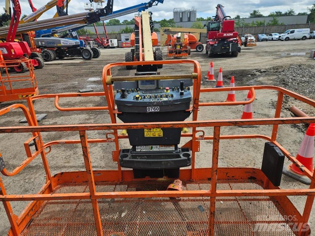 JLG 1500 SJ 伸縮臂高空作業車