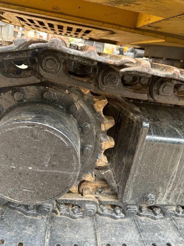 CAT 305.5 小型挖土機/掘鑿機<7t(小型挖掘機)