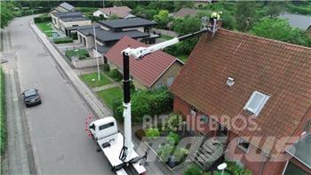 VERSALIFT VTX-240 G3 卡車裝載高空作業車