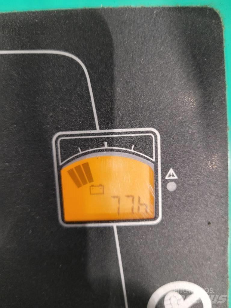 Mitsubishi SBP12N2IR 自走式堆積機