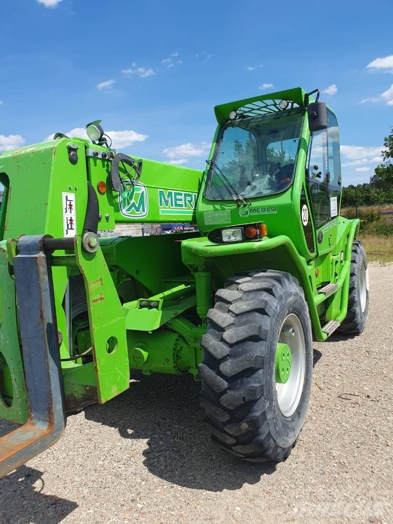 Merlo P 120.10 HM 伸縮臂操作車