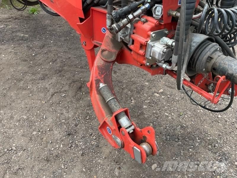 Kuhn GA13131 收割列行機(撒布機)