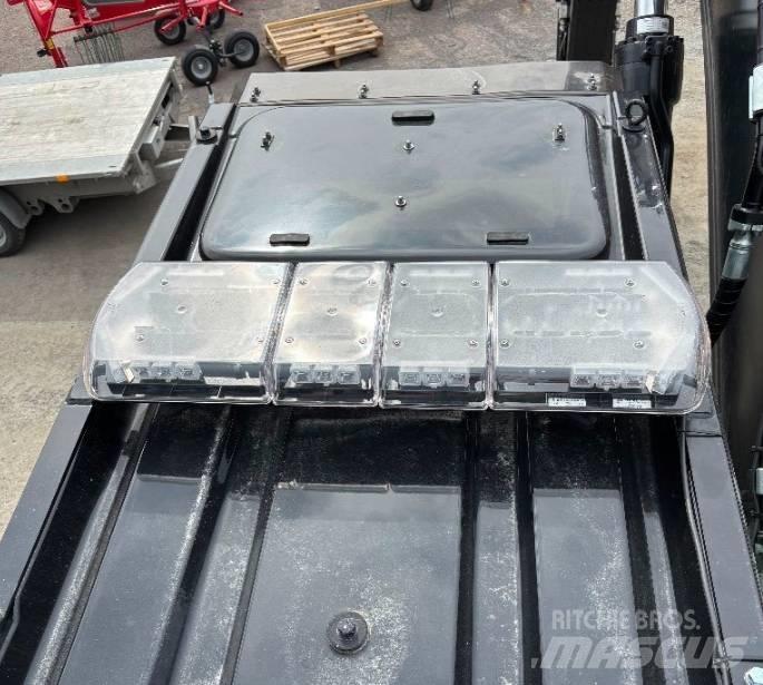 Hyundai HX 300 AL 履帶式 挖土機/掘鑿機/挖掘機