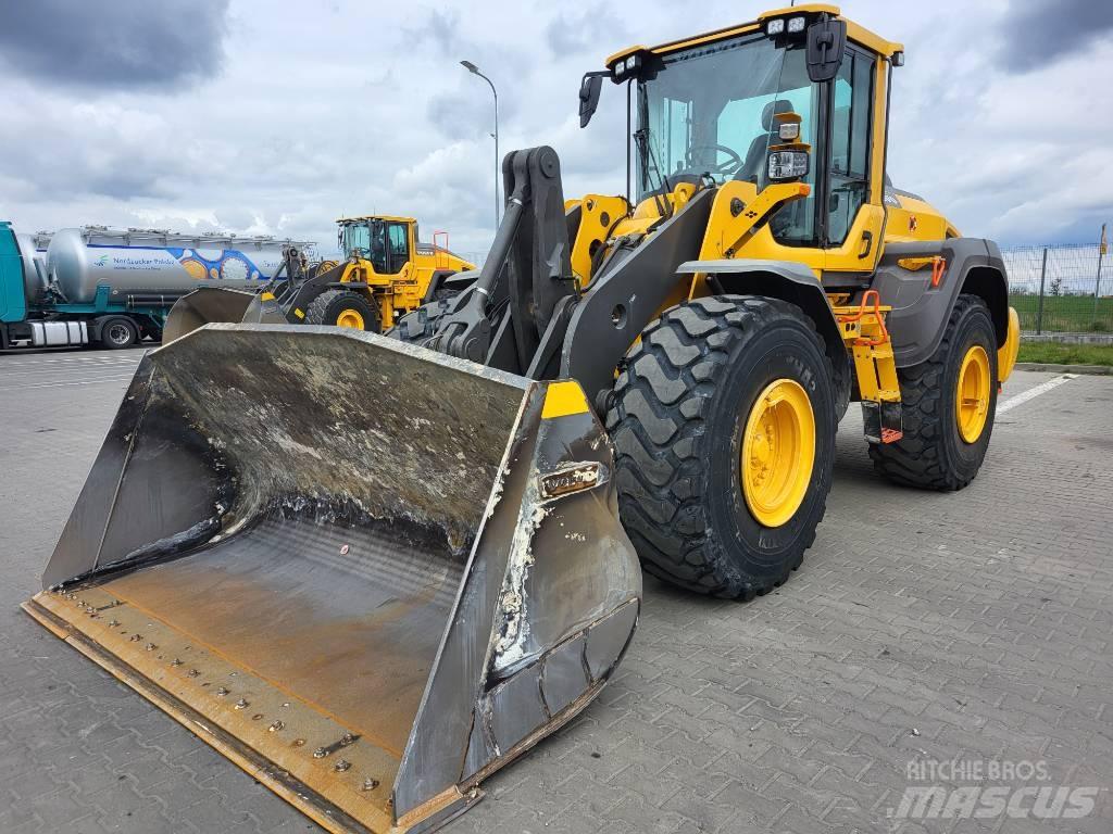 Volvo L110H 輪胎式裝載機