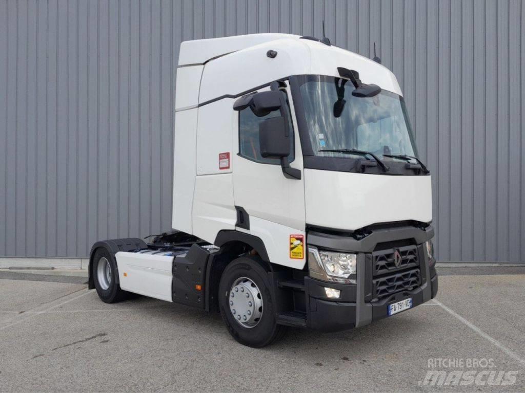 Renault T460 曳引機組件