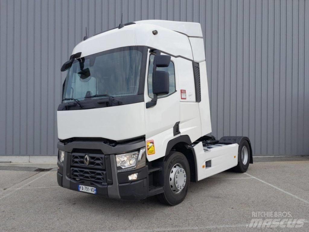 Renault T460 曳引機組件
