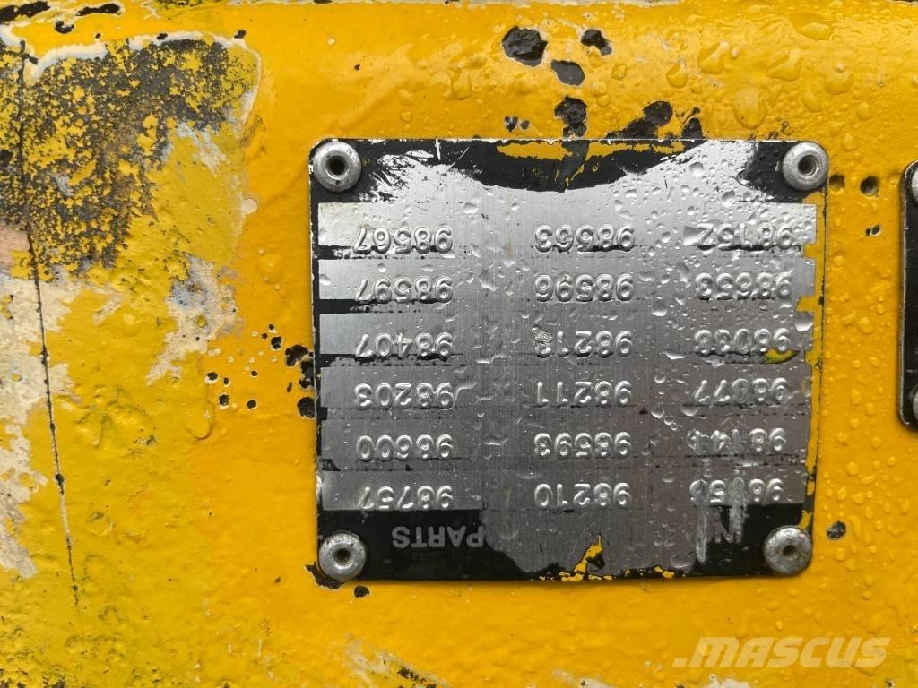 Volvo BM 4200 輪胎式裝載機