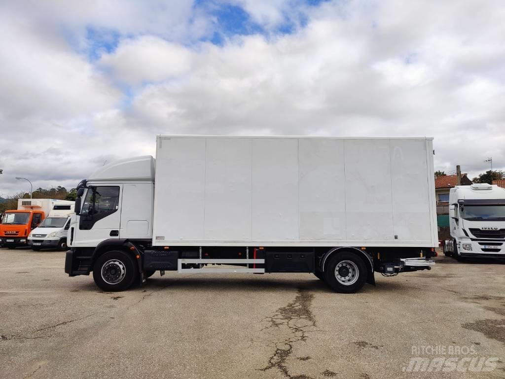 Iveco 180E 28 貨箱式卡車