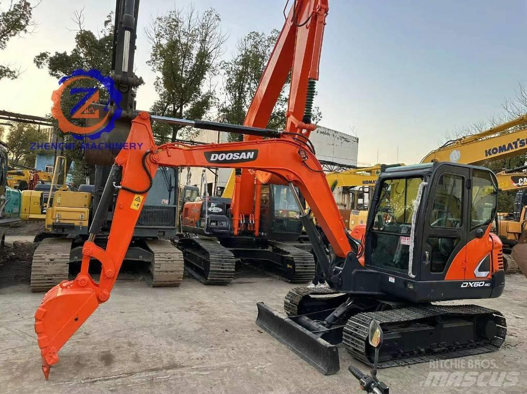 Doosan DX 60 小型挖土機/掘鑿機<7t(小型挖掘機)