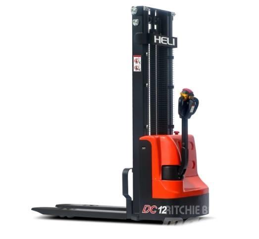 Heli CDD 15J 行走控制式堆積機