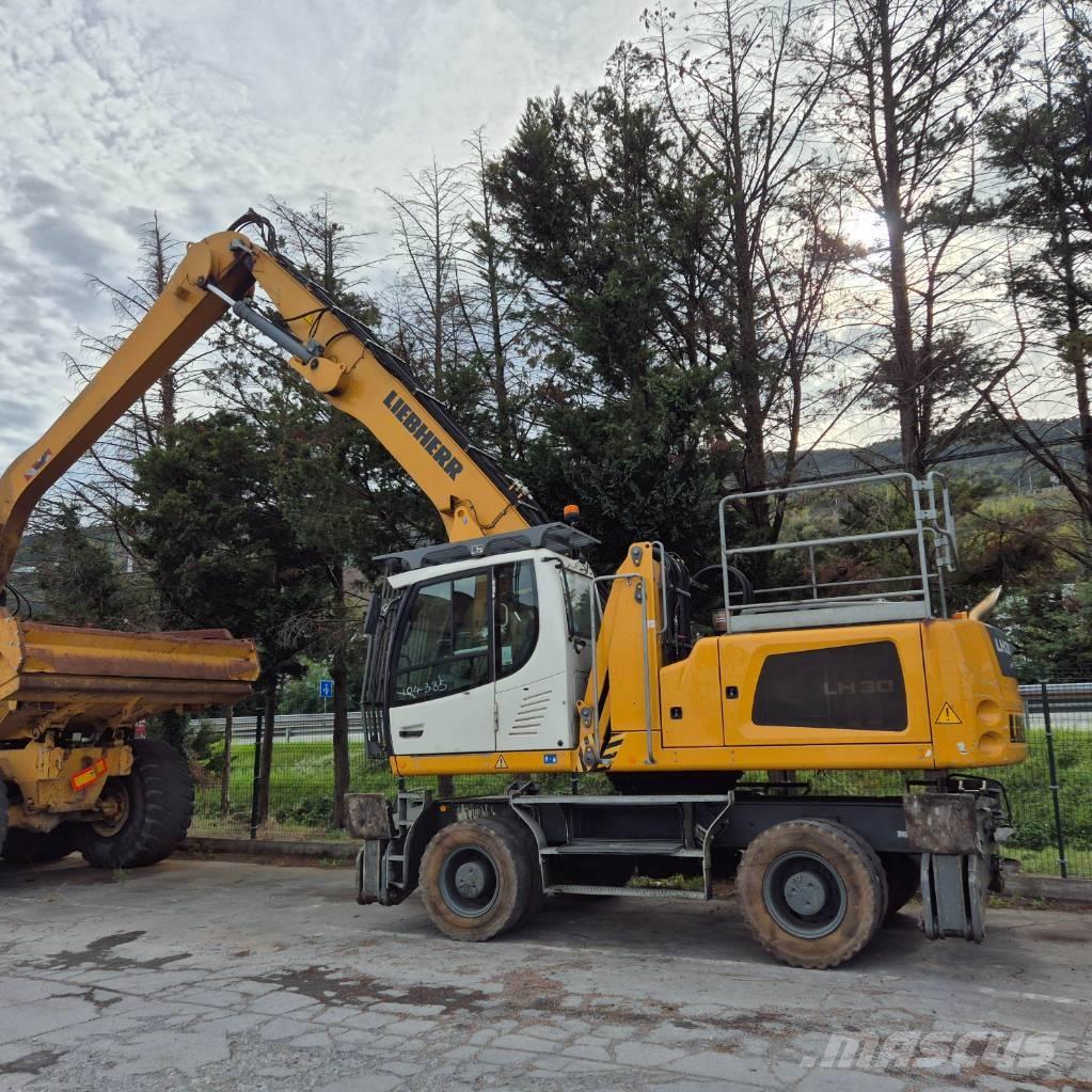 Liebherr LH 30 M 廢棄物/工業用操作車