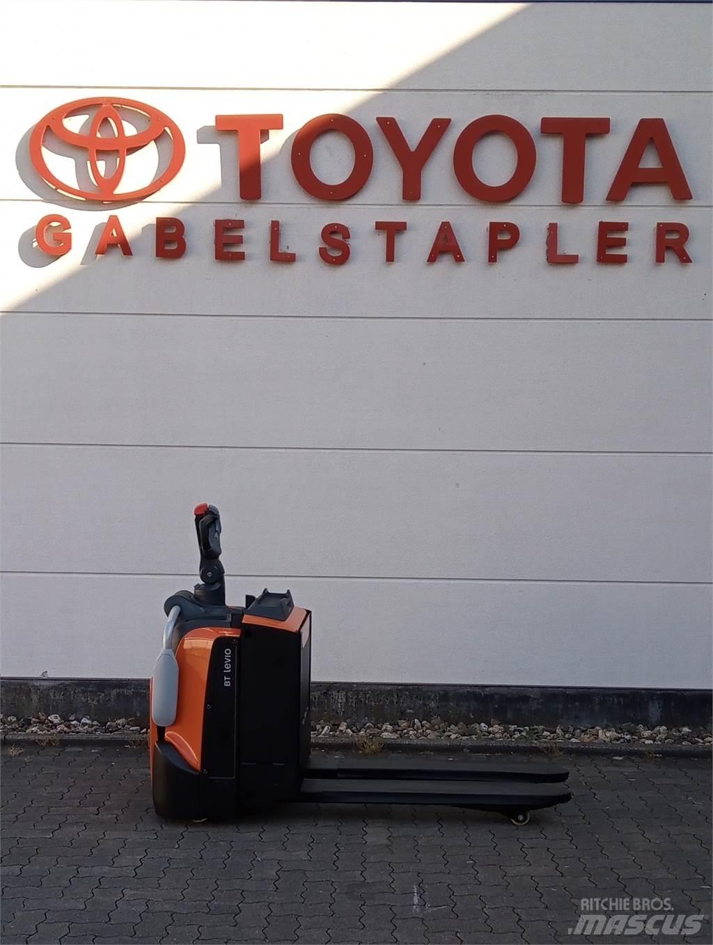 Toyota LPE200 低架升降機