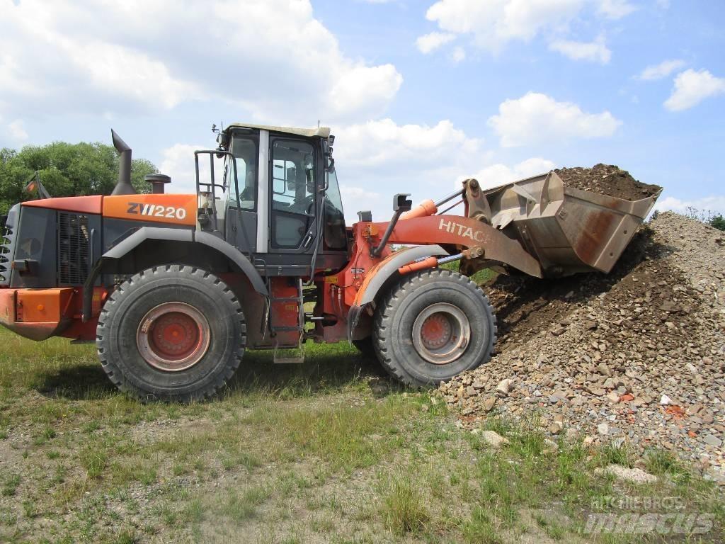 Hitachi ZW 220  Waage 輪胎式裝載機