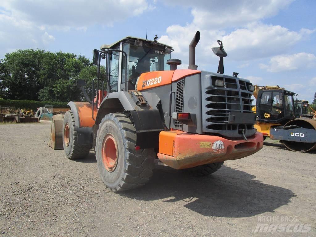Hitachi ZW 220  Waage 輪胎式裝載機