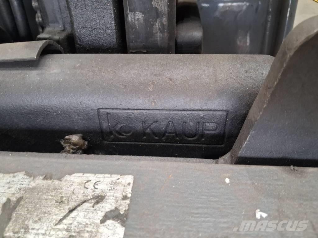 Toyota 8 FBMKT 30 電動堆高機