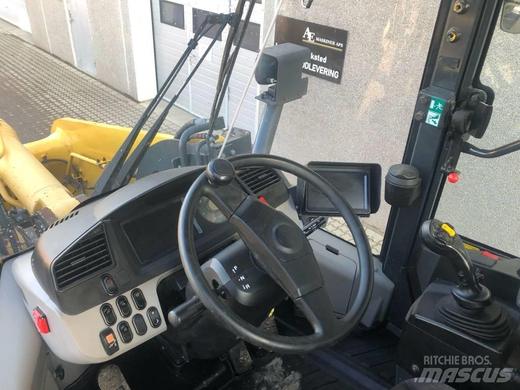 Komatsu WA 320-8 輪胎式裝載機