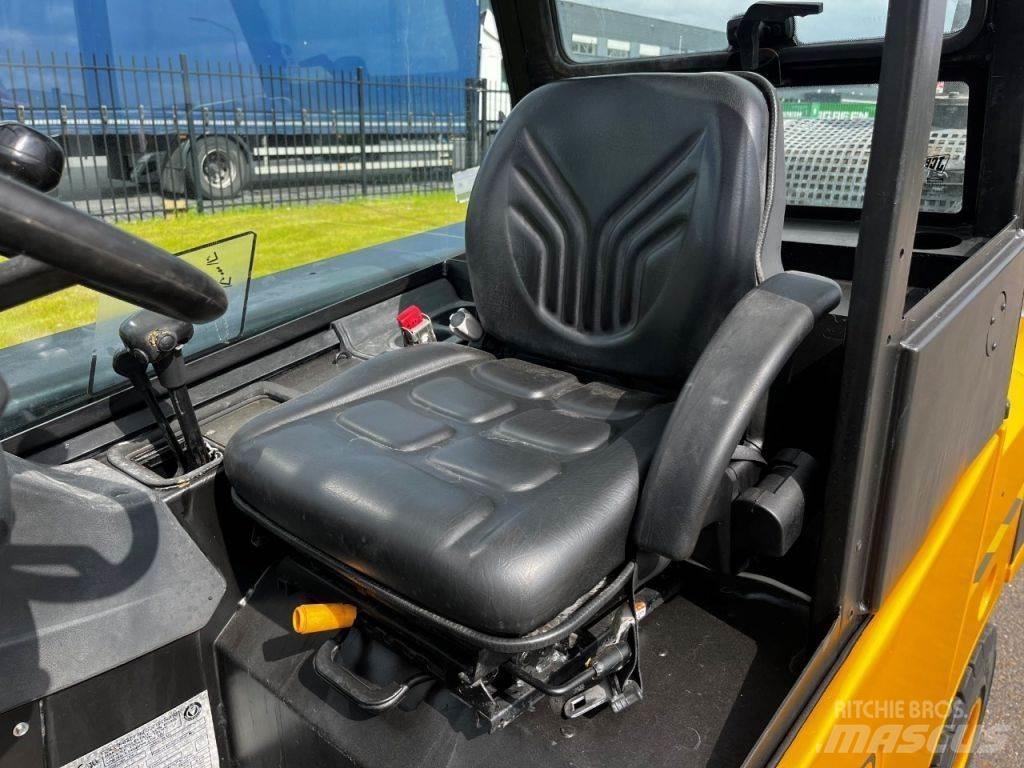 JCB TLT30 伸縮輪式裝載機