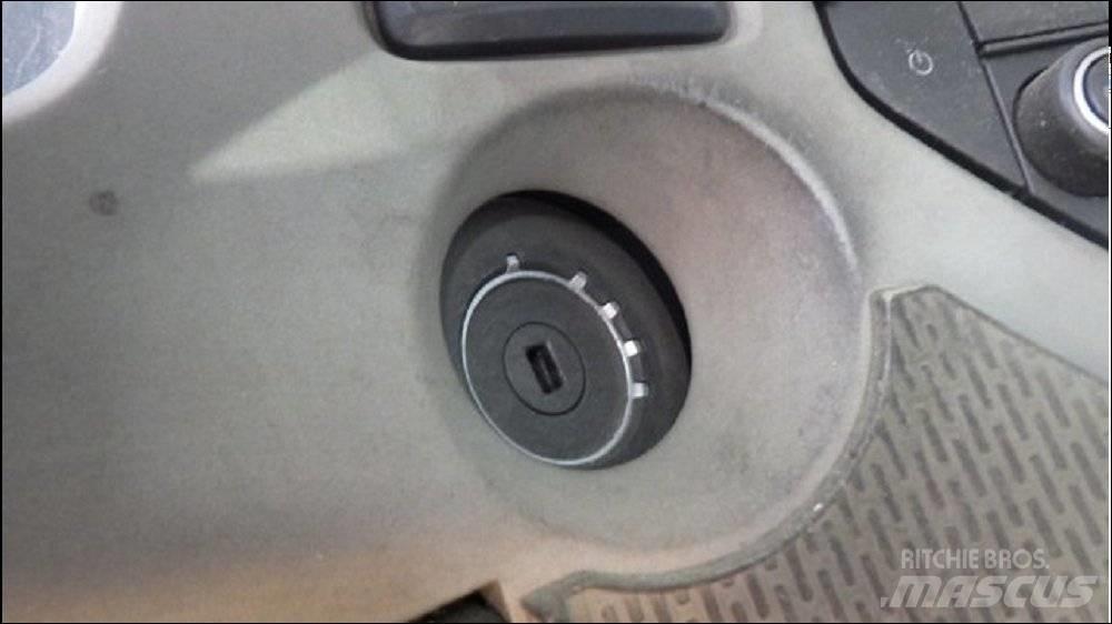 Volvo FM 410 曳引機組件