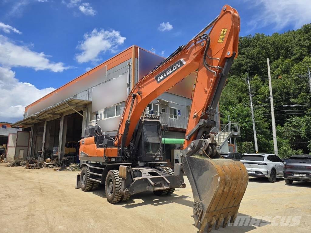 Doosan DX220W-7 旋轉式挖土機/掘鑿機/挖掘機
