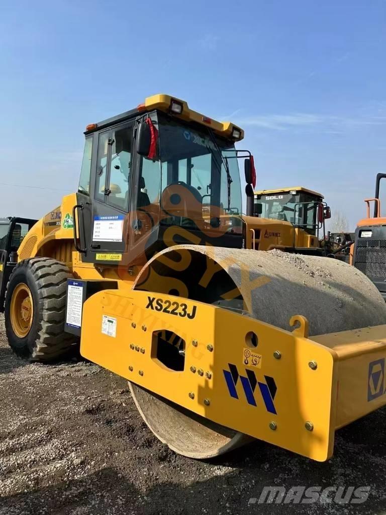 XCMG XS 233J 單輪滾壓機