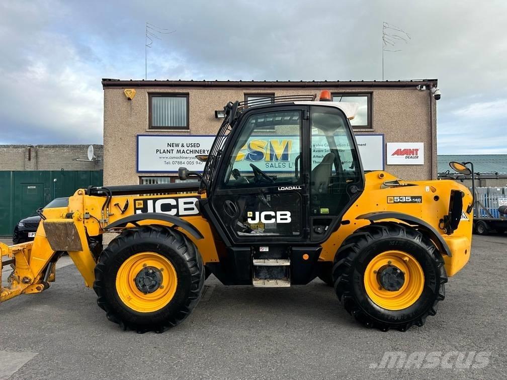 JCB 535-140 Hiviz 伸縮臂操作車